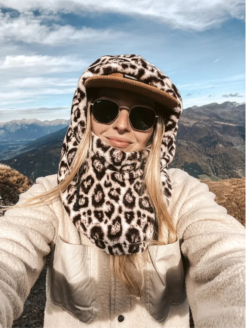 Hood Leo brown