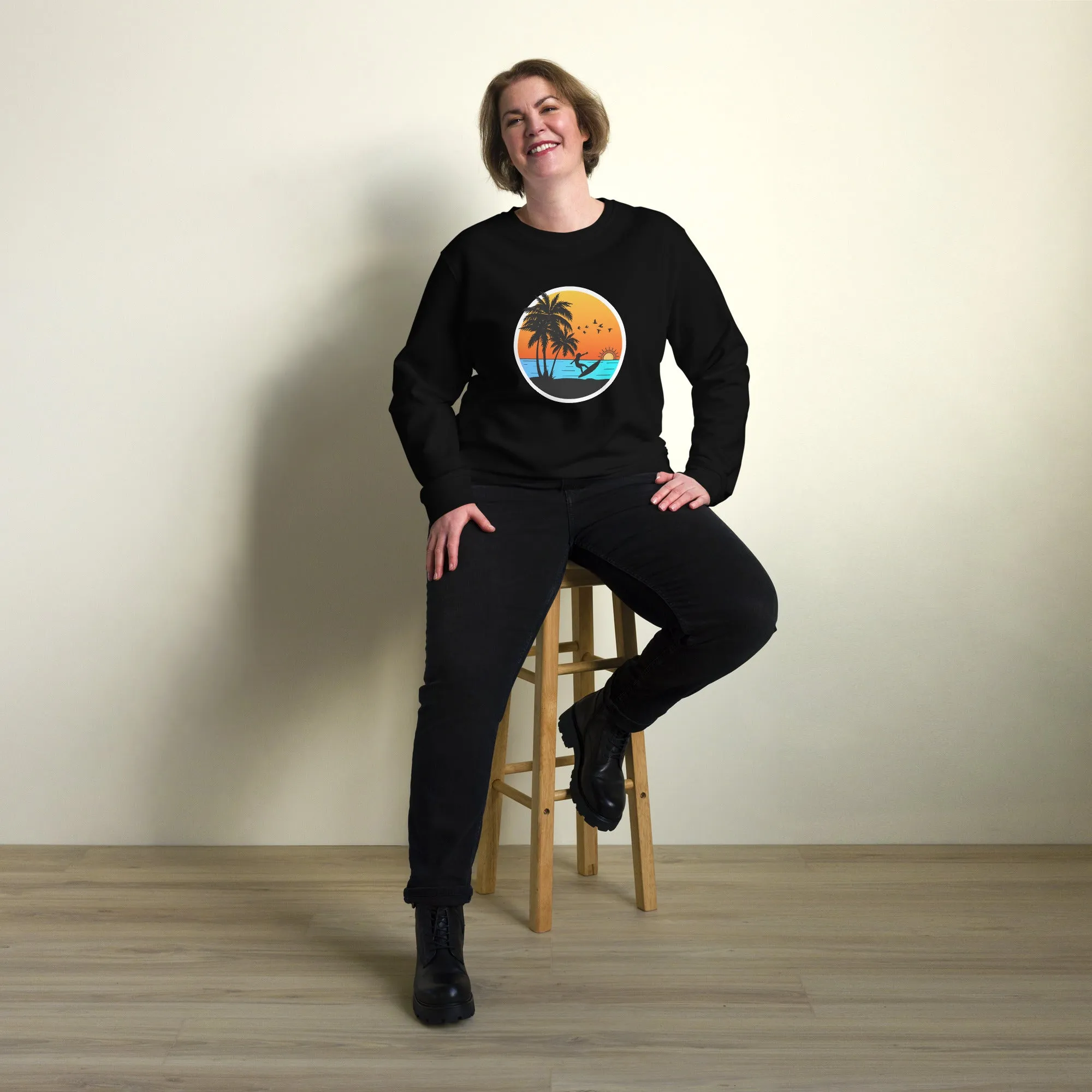 Sunset Surfing Vintage Graphic Women Organic Sweatshirt