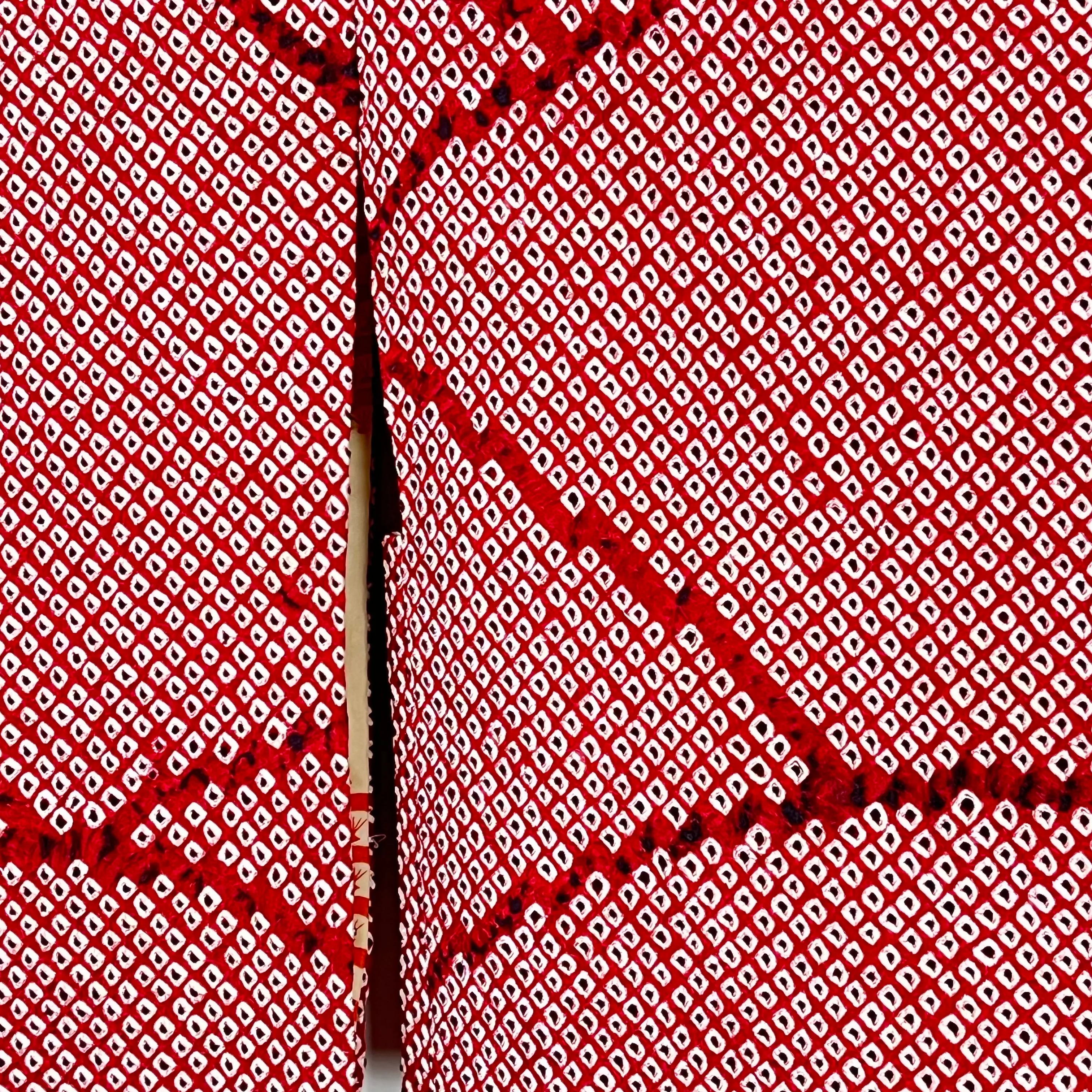 Vintage Japanese Silk Haori Coat in Shibori Tie-dye Bright Red Fan Pattern 28"L